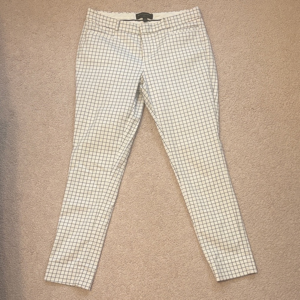 Banana Republic White Pants with Black Windowpane Grid